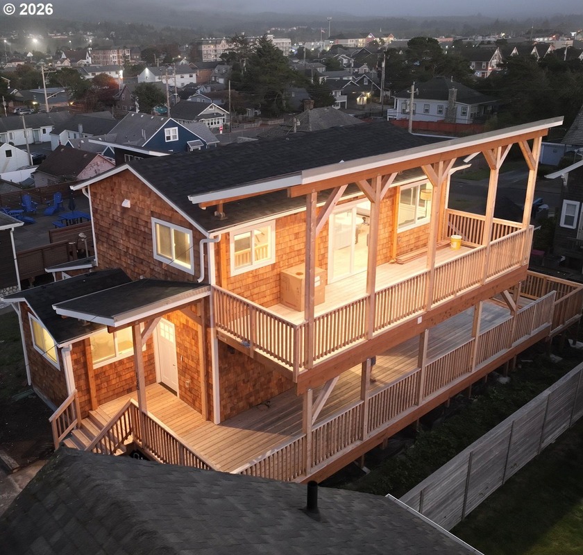 A fully remodeled Seaside property with a proven short-term - Beach Home for sale in Seaside, Oregon on Beachhouse.com