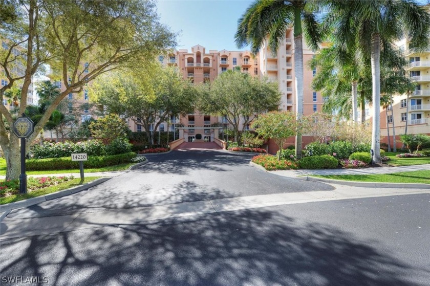 *Indulge in the ultimate waterfront lifestyle with this stunning - Beach Condo for sale in Fort Myers, Florida on Beachhouse.com