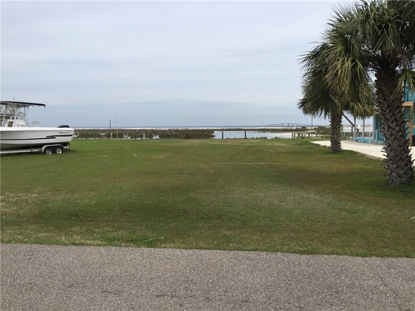 Now is the time to enjoy relaxing on Dauphin Island. Build your - Beach Lot for sale in Dauphin Island, Alabama on Beachhouse.com