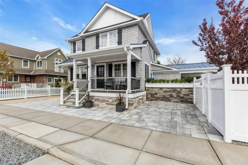IT IS RUMORED THAT JIMMY BUFFET SPENT MANY A DAY AND NIGHT IN - Beach Home for sale in Point Lookout, New York on Beachhouse.com
