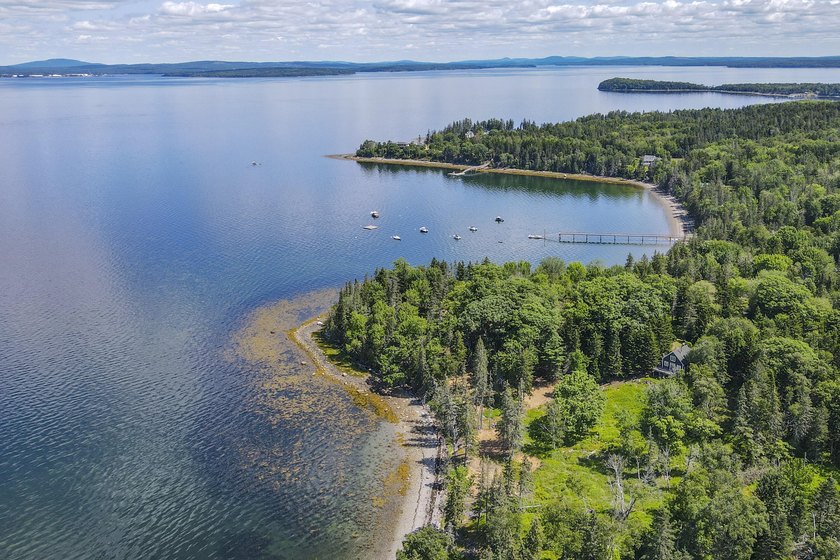 On an island in Maine sits this sweet cottage with room to - Beach Home for sale in Islesboro, Maine on Beachhouse.com