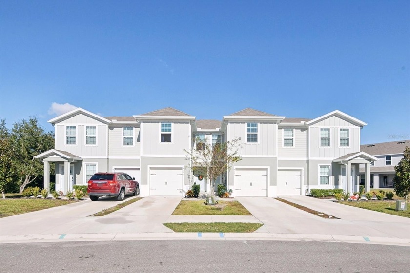 Built in 2023, this townhome offers modern construction without - Beach Townhome/Townhouse for sale in Holiday, Florida on Beachhouse.com