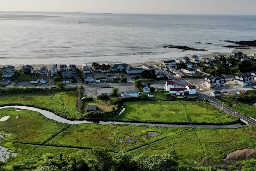 An extraordinary development opportunity awaits along Rye's - Beach Lot for sale in Rye, New Hampshire on Beachhouse.com