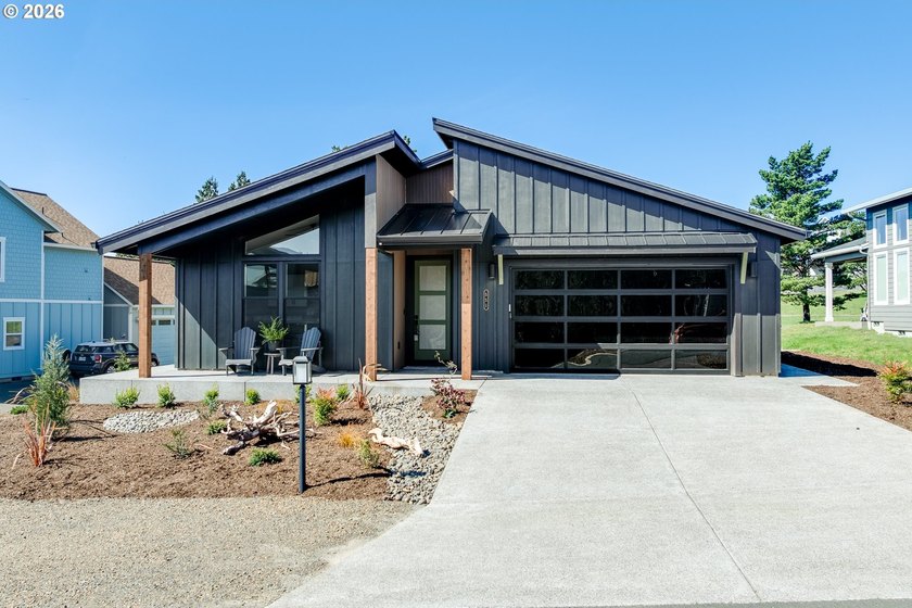 Fall in love with this modern mid-century ranch coastal home - Beach Home for sale in Manzanita, Oregon on Beachhouse.com
