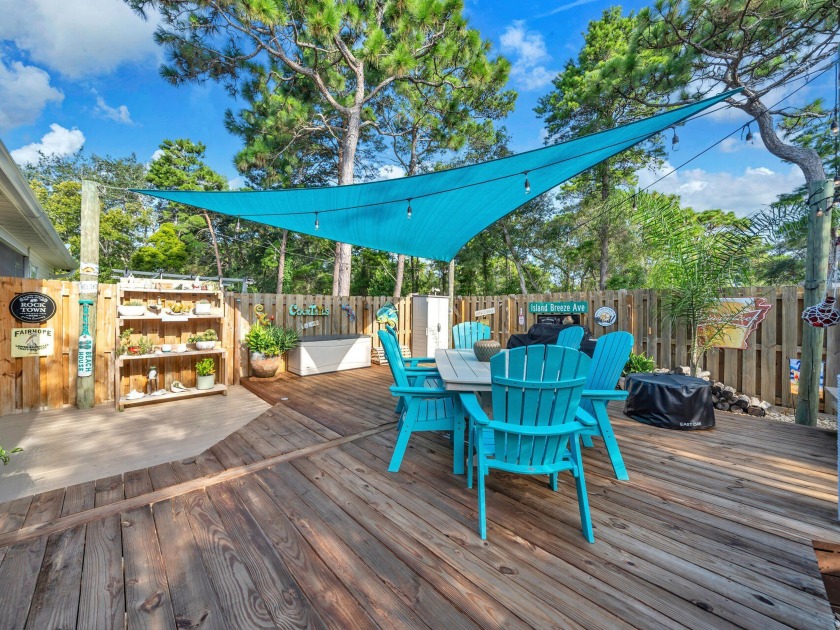 Welcome to your dream home! This impeccably remodeled duplex - Beach Home for sale in Santa Rosa Beach, Florida on Beachhouse.com