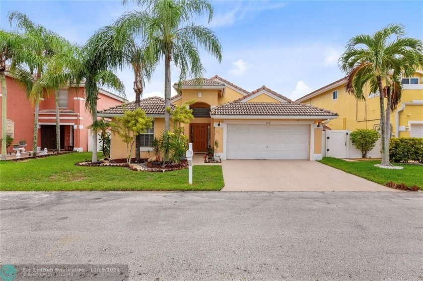 Welcome to this AMAZING 3-bedroom, 2-bathroom POOL home with a - Beach Home for sale in Boynton Beach, Florida on Beachhouse.com