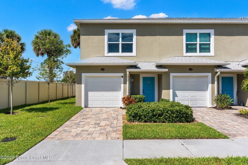 This stunning 2023-built townhouse combines sleek design, modern - Beach Townhome/Townhouse for sale in Melbourne, Florida on Beachhouse.com