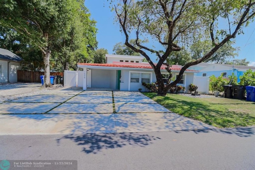 *LOCATION LOCATION 
This home is a gem! Located in a highly - Beach Home for sale in Fort Lauderdale, Florida on Beachhouse.com