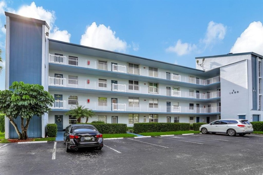 ***PRICE IMPROVEMENT*** THIS 2/2 UNIT IS LOCATED IN THE QUIET - Beach Condo for sale in Margate, Florida on Beachhouse.com