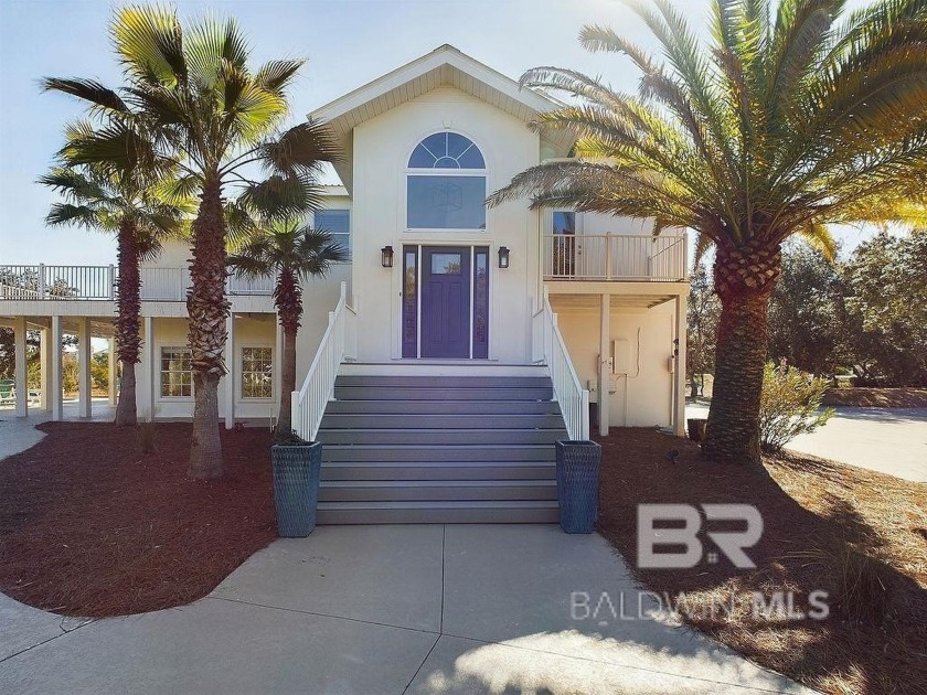 REMODELED AND READY TO MOVE IN. ALL UPSALE COMMERCIAL APPLIANCES - Beach Home for sale in Orange Beach, Alabama on Beachhouse.com