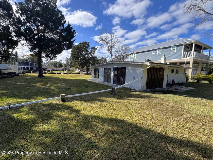 RARE OPPORTUNITY! Waterfront lot located on the main canal with - Beach Lot for sale in Weeki Wachee, Florida on Beachhouse.com