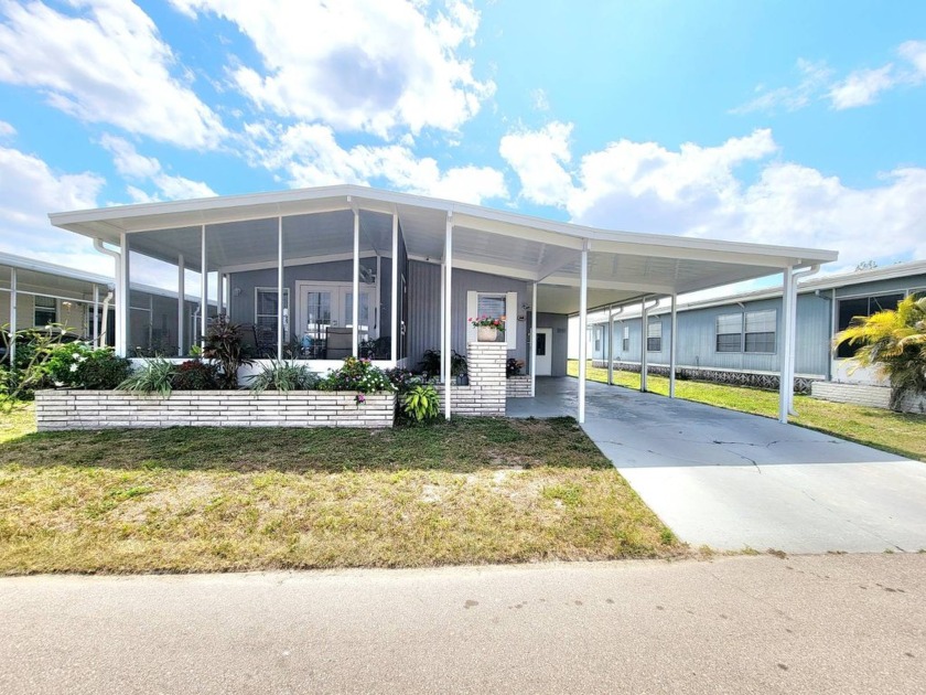 Price Reduced!!! Come and see this beautiful 2 bedroom / 2 bath - Beach Home for sale in North Fort Myers, Florida on Beachhouse.com