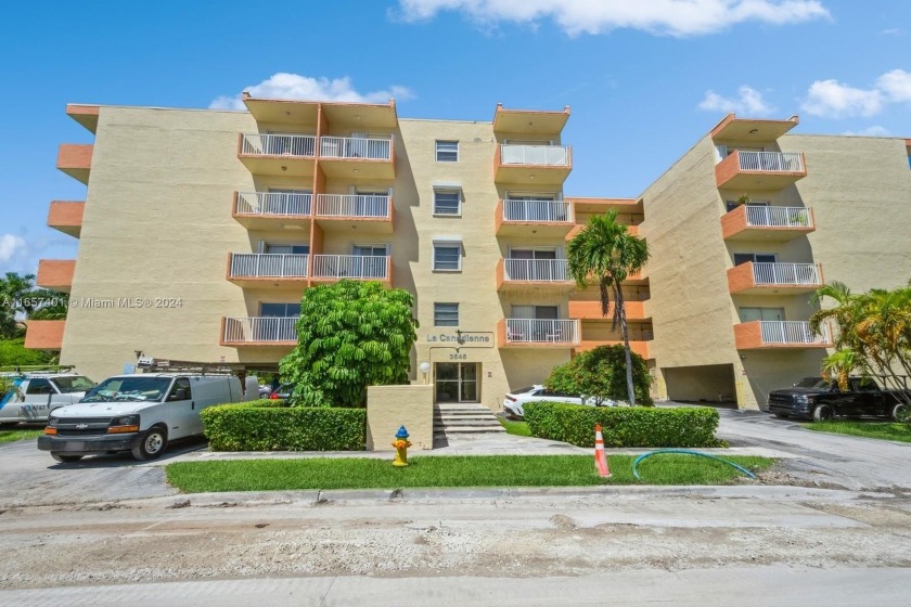 Top Floor Corner unit with two different water views. Storm - Beach Condo for sale in North Miami Beach, Florida on Beachhouse.com