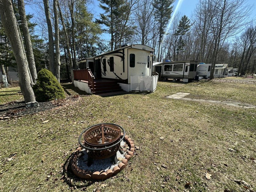 If you are looking for a just like new home at Sea Vu South - Beach Home for sale in Wells, Maine on Beachhouse.com