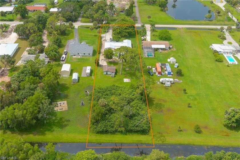 Fantastic opportunity here in Myrtle Cove Acres! Rarely - Beach Home for sale in Naples, Florida on Beachhouse.com