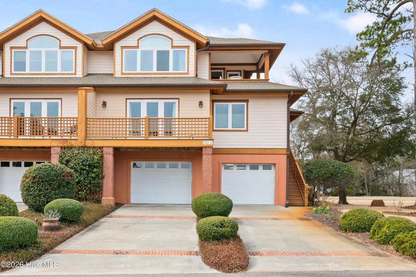 Welcome to the beautiful community of Lockwood Folly and enjoy - Beach Townhome/Townhouse for sale in Supply, North Carolina on Beachhouse.com