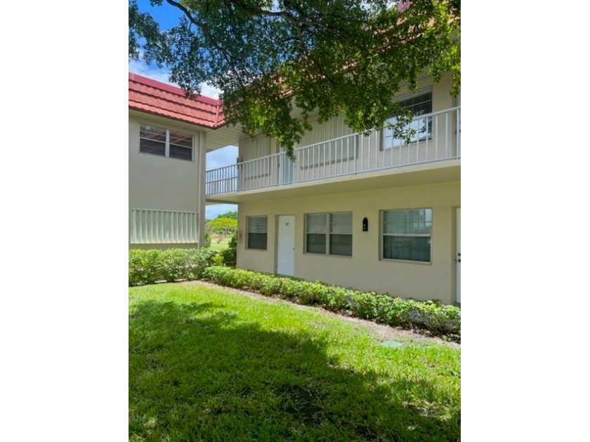 If you're seeking an active condo lifestyle with great amenities - Beach Home for sale in Vero Beach, Florida on Beachhouse.com