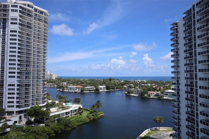 Breathtaking panoramic views of the ocean, intracoastal - Beach Condo for sale in Aventura, Florida on Beachhouse.com