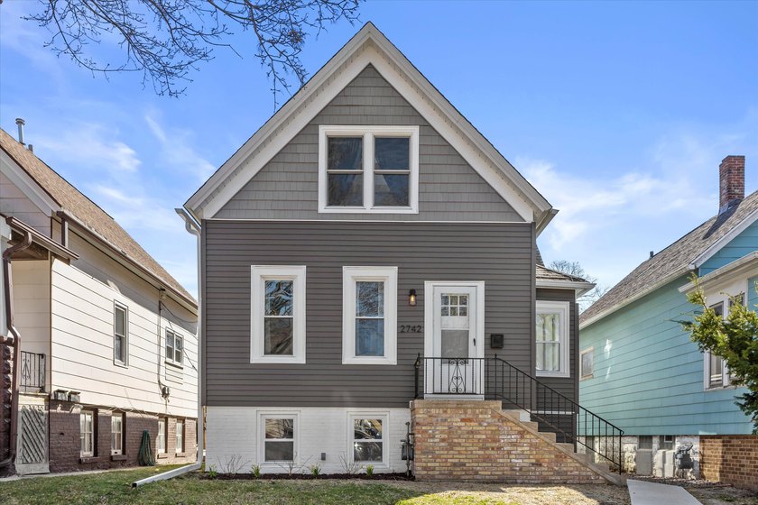 Bay View gem with flexible living spaces and thoughtful updates - Beach Home for sale in Milwaukee, Wisconsin on Beachhouse.com
