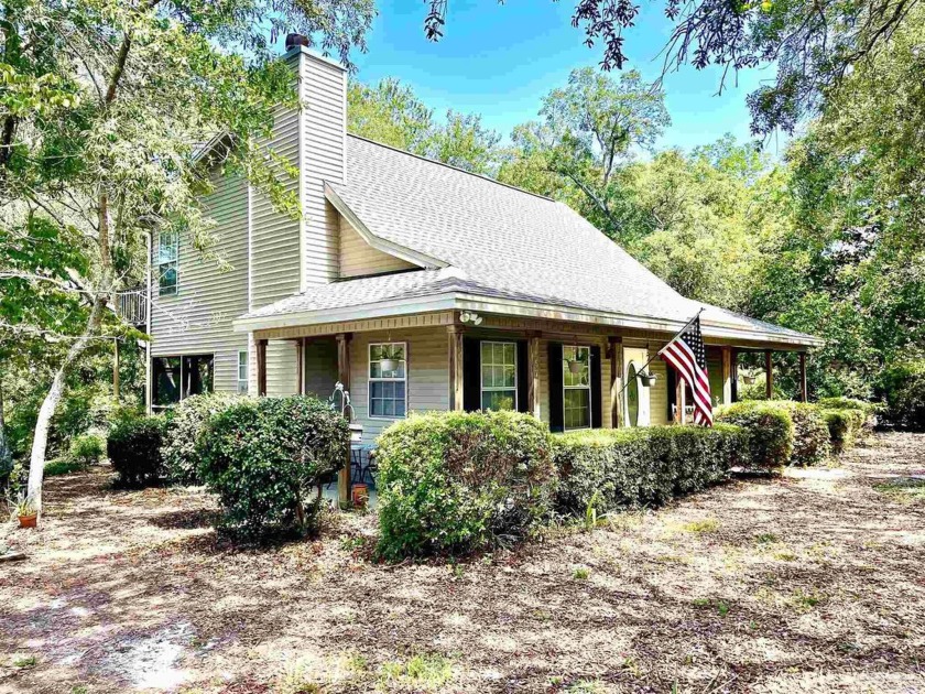 This meticulously maintained, low-maintenance home is designed - Beach Home for sale in Navarre, Florida on Beachhouse.com