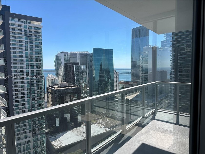 LOCATION,LOCATION,LOCATION!!!! EXQUISITE 2BD/2BA CONDOMINIUM IN - Beach Condo for sale in Miami, Florida on Beachhouse.com