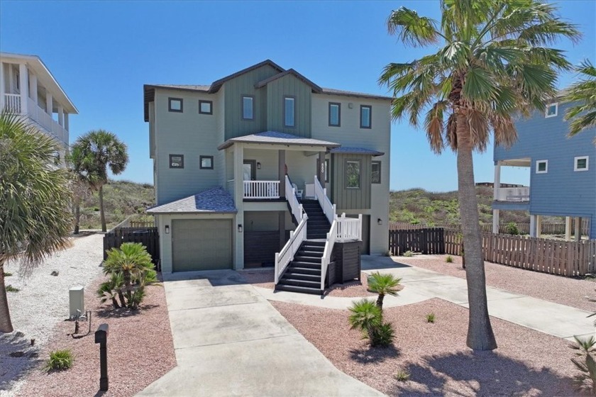 880 Oceanside is ALL ABOUT THOSE VIEWS!! Spectacular beachfront - Beach Home for sale in Port Aransas, Texas on Beachhouse.com