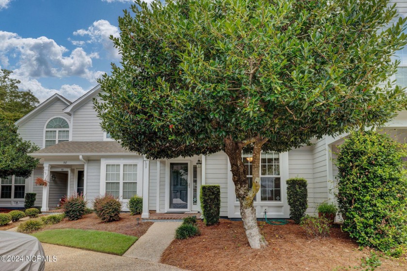 Fantastic location! Convenient to UNCW, Mayfaire, Airlie Gardens - Beach Townhome/Townhouse for sale in Wilmington, North Carolina on Beachhouse.com