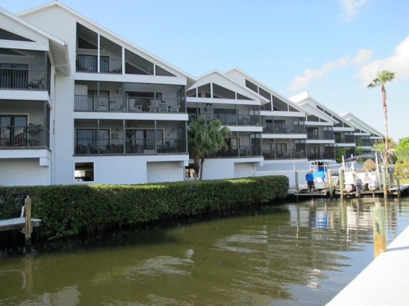 Waterfront condo on the Manatee River. *Check* Water views - Beach Condo for sale in Ellenton, Florida on Beachhouse.com