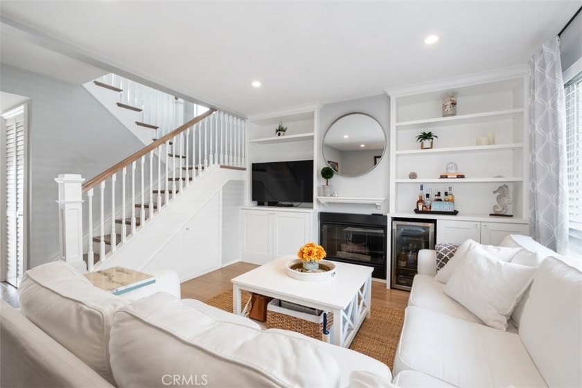 Welcome home to 24 Seascape! This extremely well-maintained - Beach Condo for sale in Newport Beach, California on Beachhouse.com