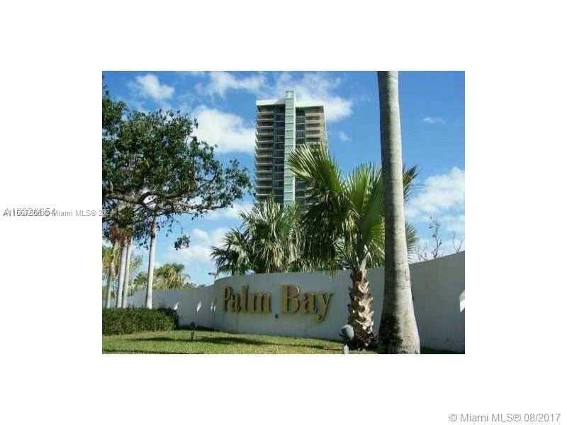 Architect Fred Botello 1/1.5 open loft style total redesign - Beach Condo for sale in Miami, Florida on Beachhouse.com