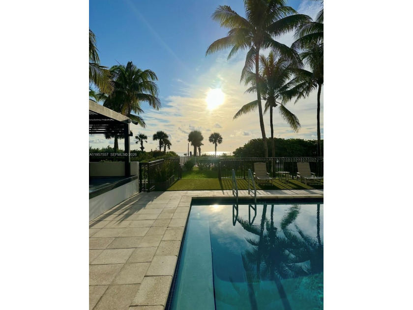 One of kind spacious 1 bedroom direct oceanfront condominium - Beach Condo for sale in Miami Beach, Florida on Beachhouse.com