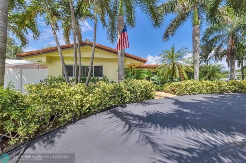 A hidden gem with endless potential nestled in the sought-after - Beach Home for sale in Pompano Beach, Florida on Beachhouse.com