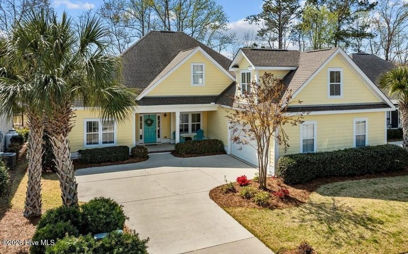 When I think of the term ''Southern'', I think of front porches - Beach Home for sale in Wilmington, North Carolina on Beachhouse.com