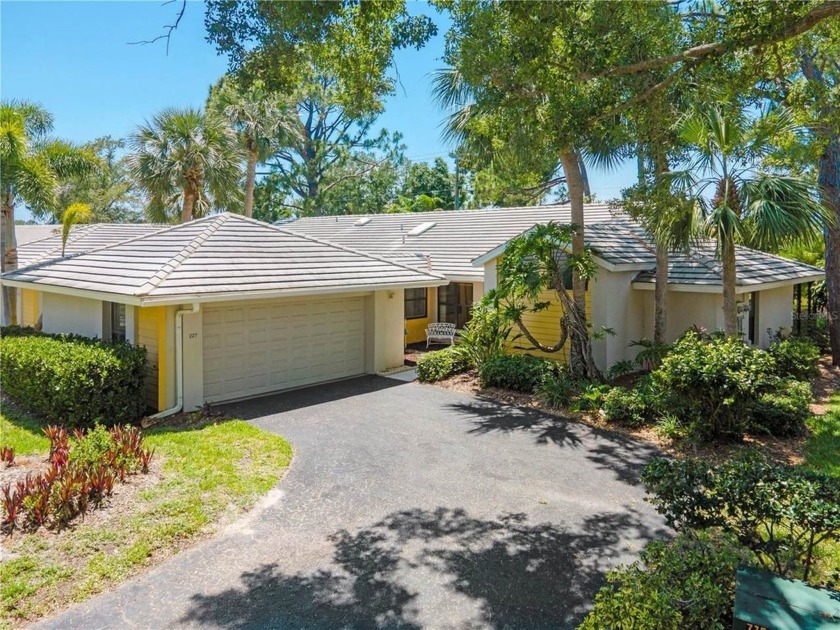 One or more photo(s) has been virtually staged. Charming - Beach Home for sale in Venice, Florida on Beachhouse.com