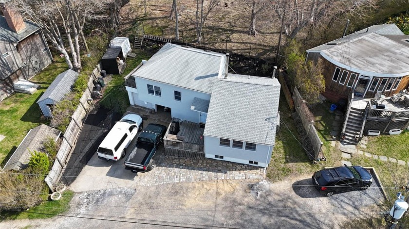 Charming Beach Cottage with Water Views in Montauk:
Beautifully - Beach Home for sale in Montauk, New York on Beachhouse.com