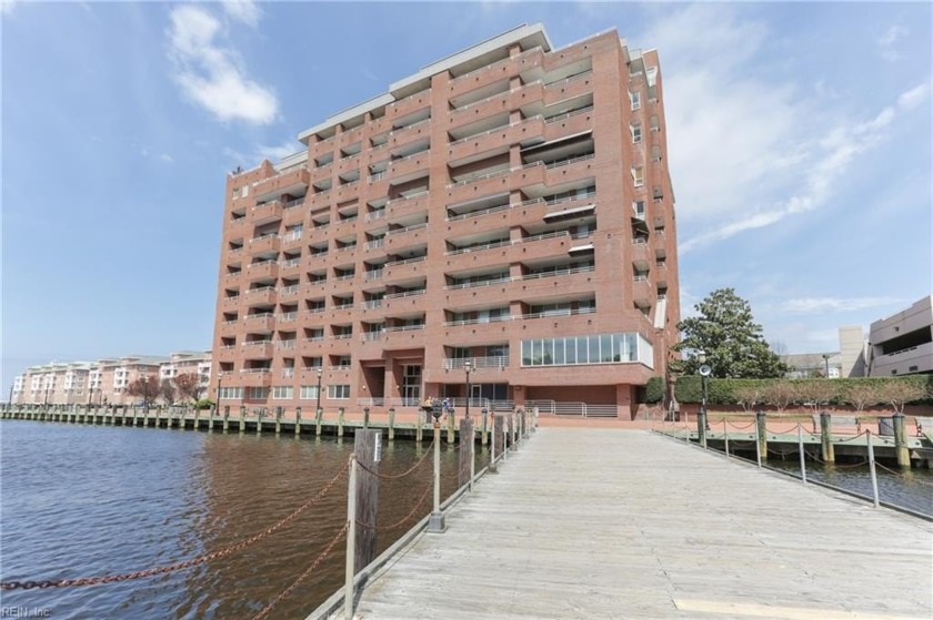 The ultimate in design, sophistication and architectural - Beach Apartment for sale in Norfolk, Virginia on Beachhouse.com