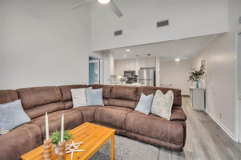 Welcome to your new 3 bedroom, 2 bath oasis - renovated to - Beach Condo for sale in Saint Simons, Georgia on Beachhouse.com