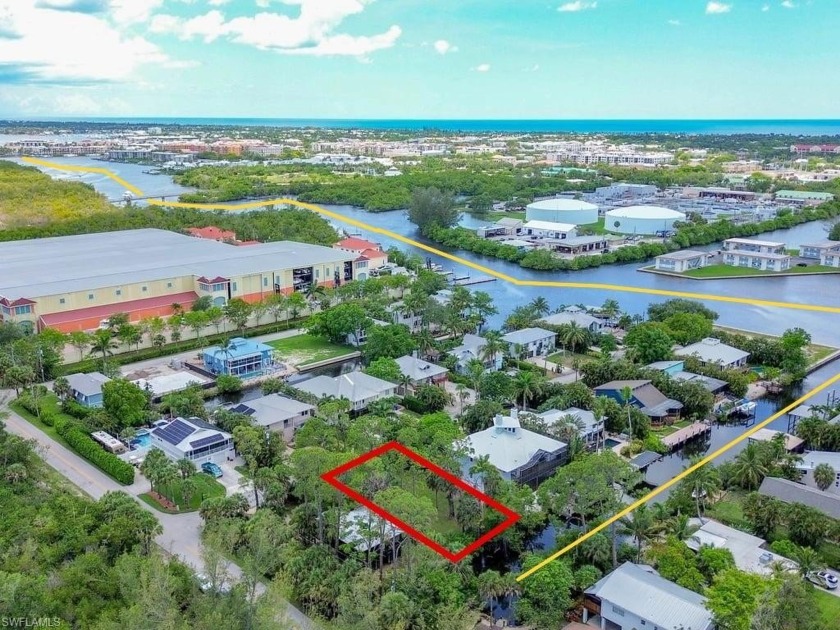 GULF ACCESS VACANT LOT, WALKING DISTANCE TO THE NAPLES GREENWAY - Beach Lot for sale in Naples, Florida on Beachhouse.com