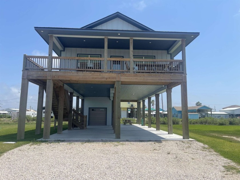 Create new beach memories for a lifetime in a new home.  This - Beach Home for sale in Crystal Beach, Texas on Beachhouse.com