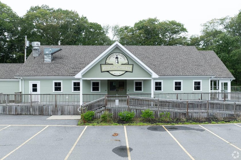 Turnkey restaurant opportunity in New Harbor, Maine. Built in - Beach Commercial for sale in Bristol, Maine on Beachhouse.com