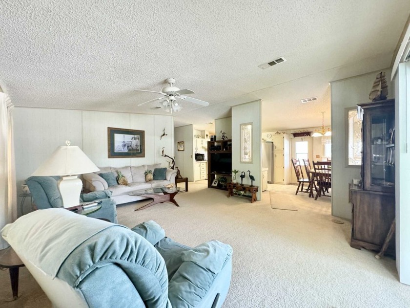 Are you ready for a bright and cheerful home look no further we - Beach Home for sale in Crystal River, Florida on Beachhouse.com