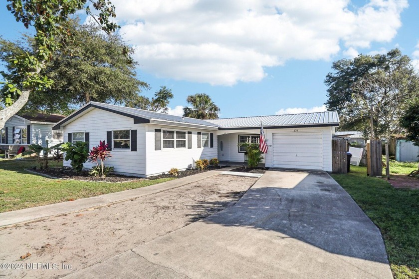 Charming home just 15 minutes from the beach and historic - Beach Home for sale in St Augustine, Florida on Beachhouse.com