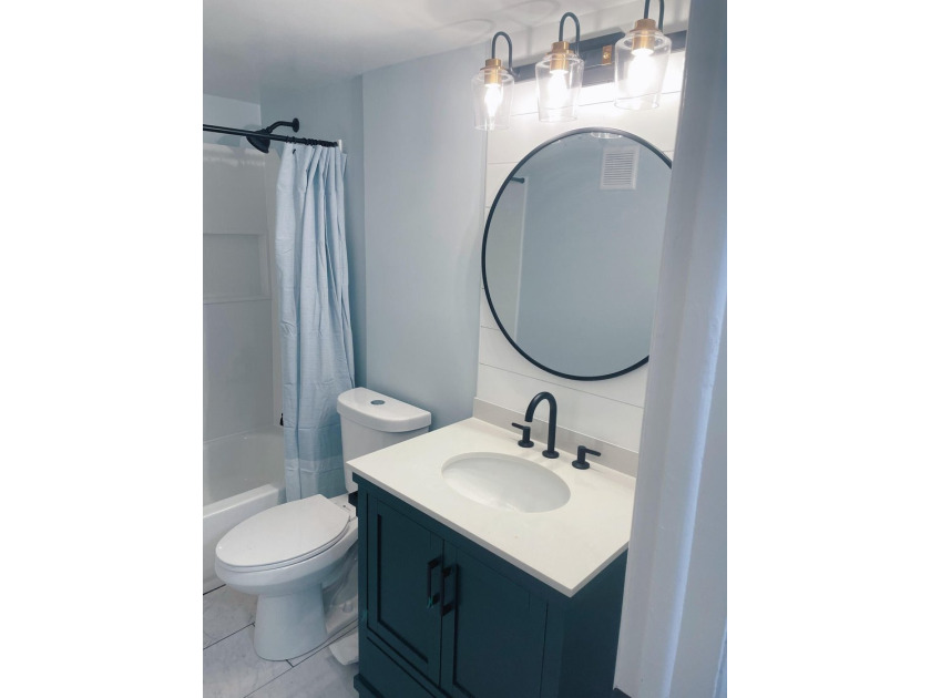 Come see this beautifully remodeled 2 bedroom condo located just - Beach Condo for sale in Lake Park, Florida on Beachhouse.com