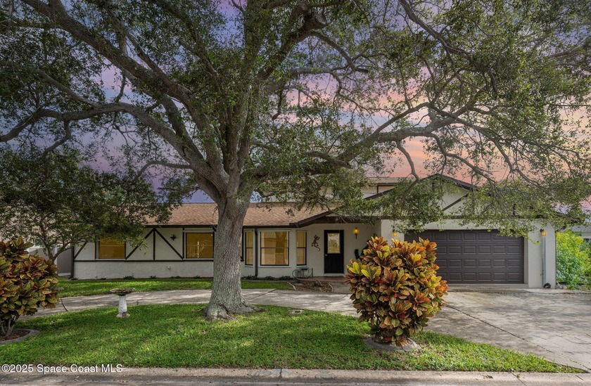 Imagine starting your morning poolside, coffee in hand, as - Beach Home for sale in Merritt Island, Florida on Beachhouse.com