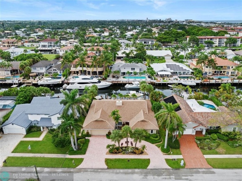 Located in the exclusive boating enclave of Lighthouse Point - Beach Home for sale in Lighthouse Point, Florida on Beachhouse.com