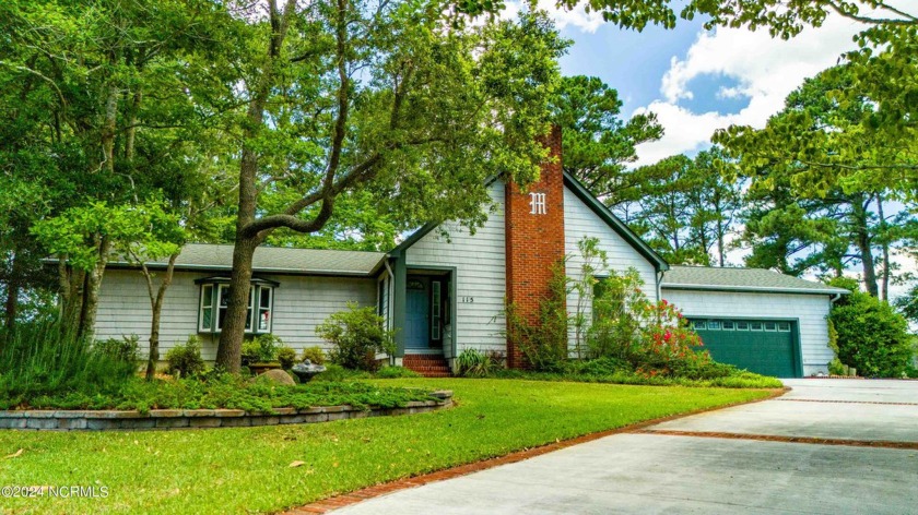 Rare opportunity to own your own piece of waterfront paradise - Beach Home for sale in Cape Carteret, North Carolina on Beachhouse.com