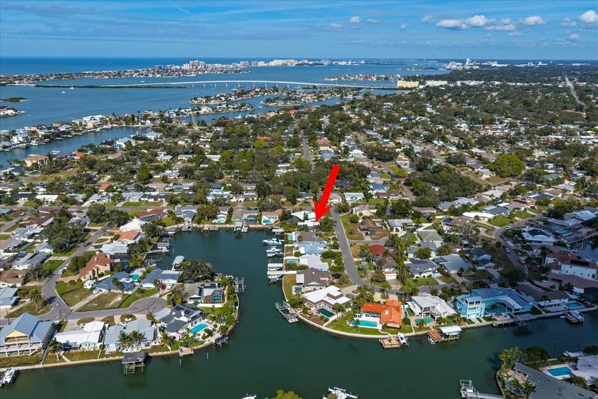 WATERFRONT LIVING IN PRESTIGIOUS HARBOR HILLS!!!  Welcome to - Beach Home for sale in Largo, Florida on Beachhouse.com