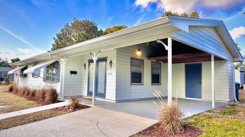 Welcome to 4554 Essex Lane, a bright and inviting 2-bedroom home - Beach Home for sale in Spring Hill, Florida on Beachhouse.com