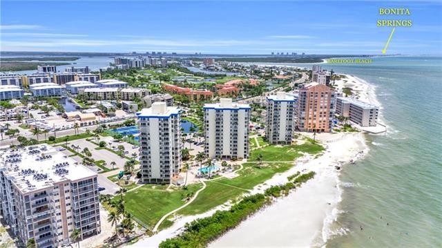 Oceanfront condominium available for weekly rentals or full-time - Beach Condo for sale in Fort Myers Beach, Florida on Beachhouse.com