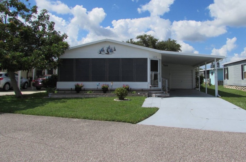 Two bed, two bath Palm Harbor with large garage  Very nice home - Beach Home for sale in Trinity, Florida on Beachhouse.com